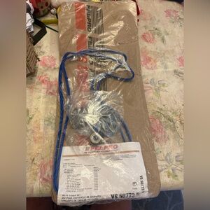 New Fel-Pro VS 50773 R Valve Cover Gasket Set